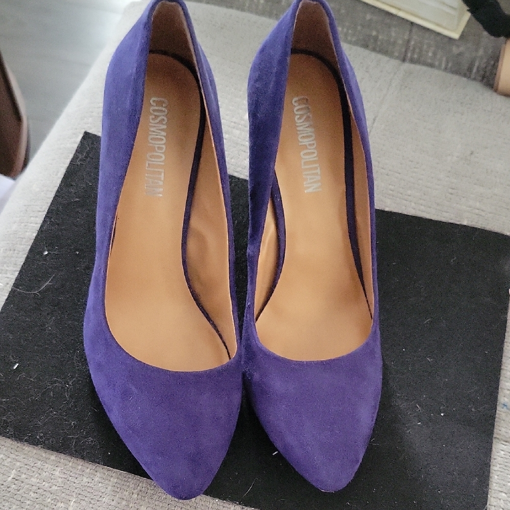 Cosmopolitan Purple Suede Pointed-Toe Pumps